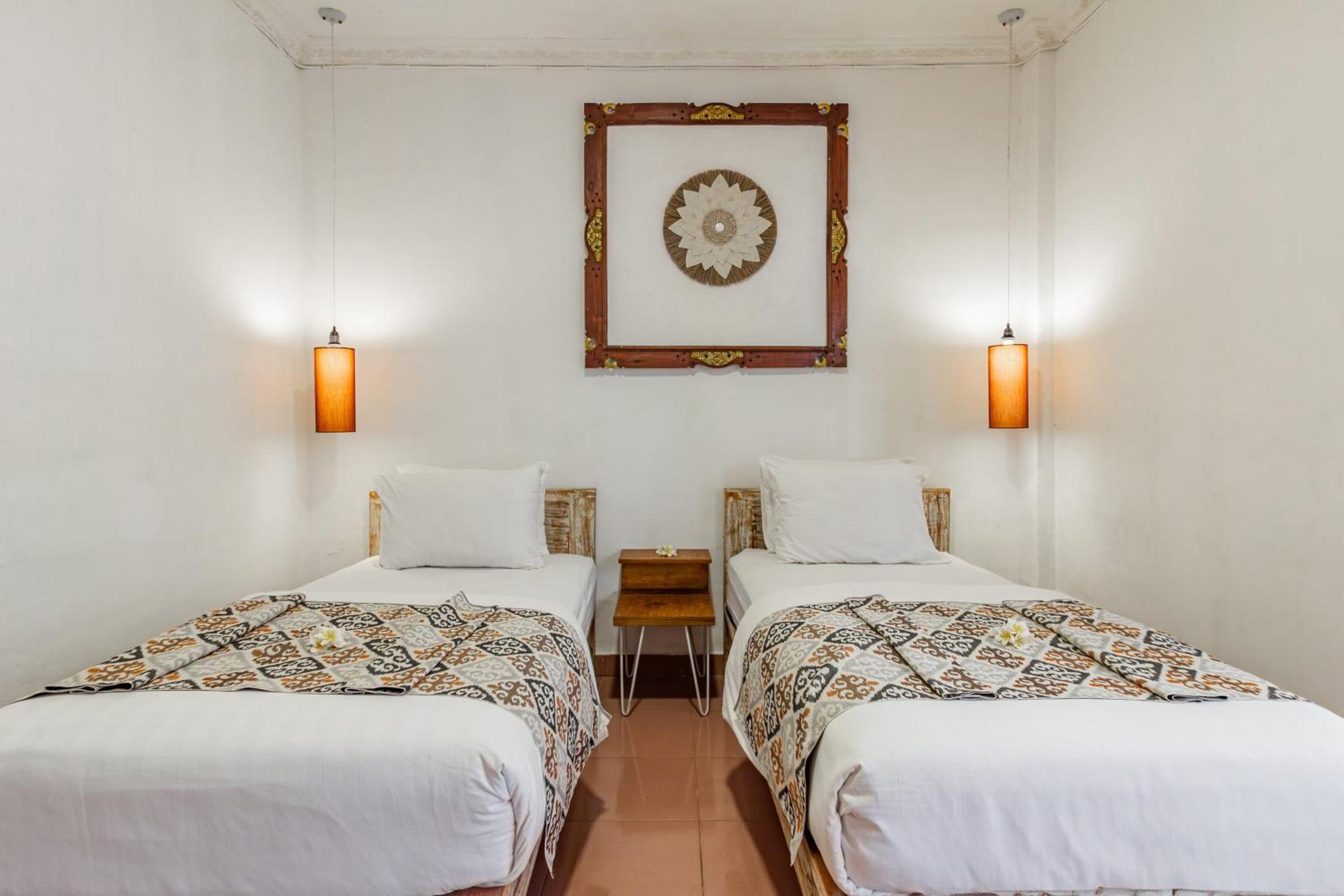 Capital O 93944 Geweka Homestay ジンバラン エクステリア 写真