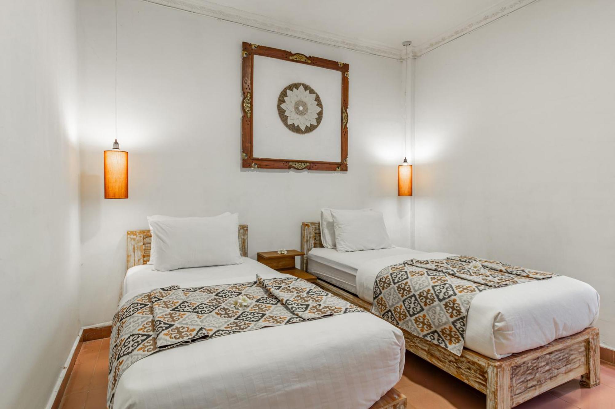 Capital O 93944 Geweka Homestay ジンバラン エクステリア 写真